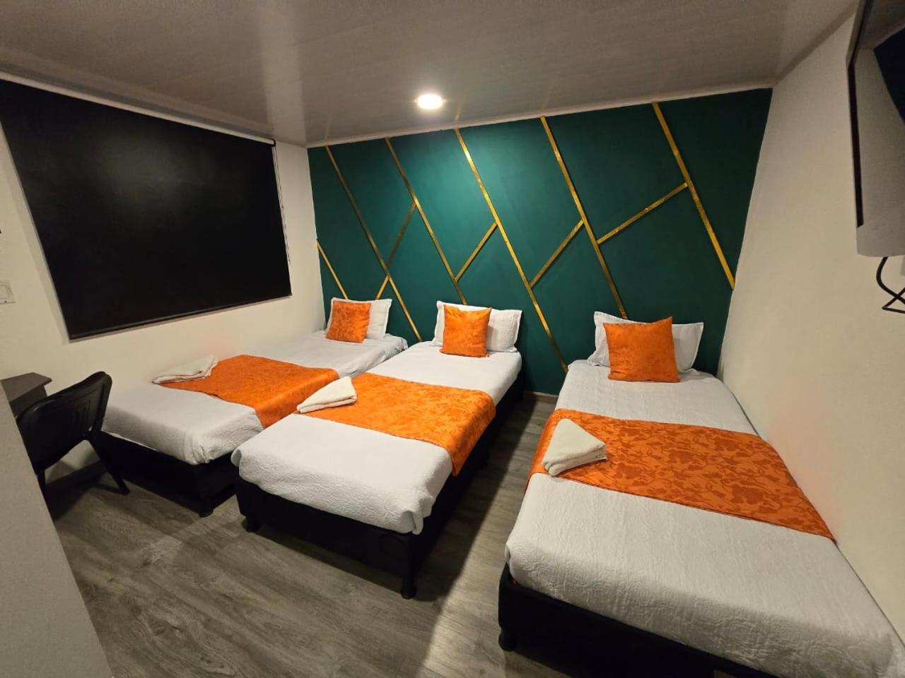 Hotel Kristal Ferial Bogotá Eksteriør bilde