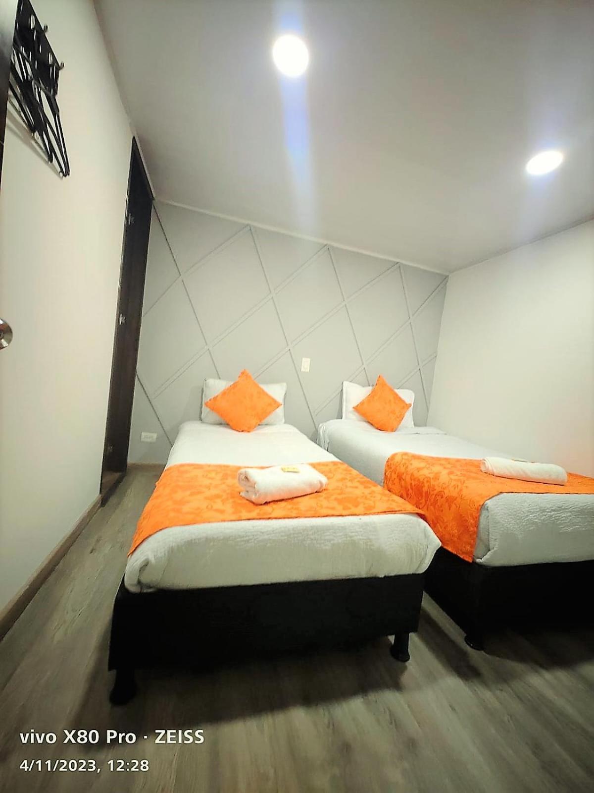 Hotel Kristal Ferial Bogotá Eksteriør bilde