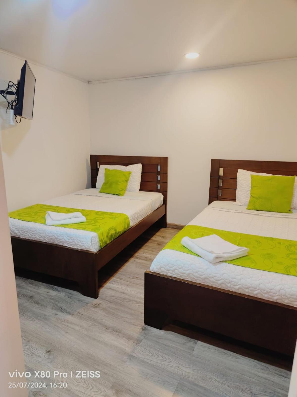 Hotel Kristal Ferial Bogotá Eksteriør bilde
